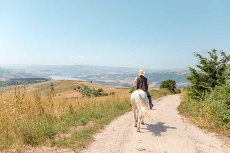 agriturismo-equitursismo-de-girolamo-colletorto-escursione-a-cavallo-lago-di-occhito-15